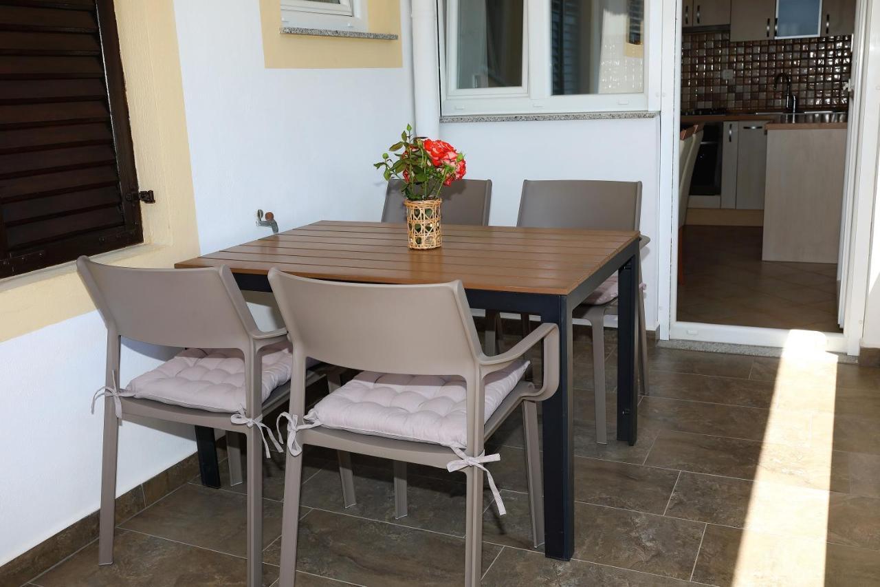 Apartmani Bruno Bibinje Exterior foto